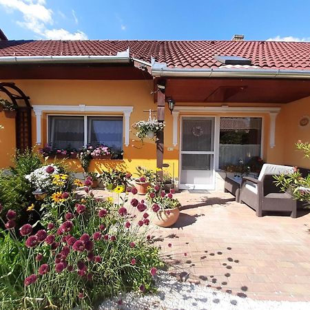Ferienwohnung Andrea Vendeghaz Kehidakustány Exterior foto