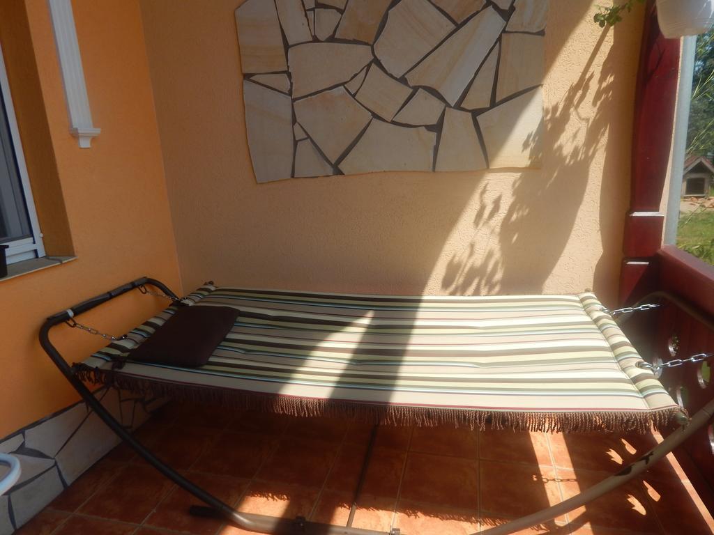 Ferienwohnung Andrea Vendeghaz Kehidakustány Exterior foto
